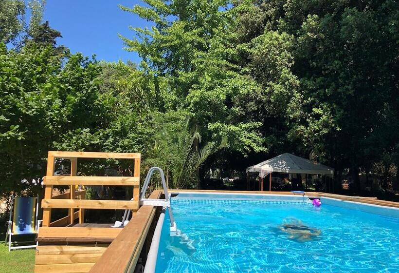 مبيت وإفطار Villa Berghella