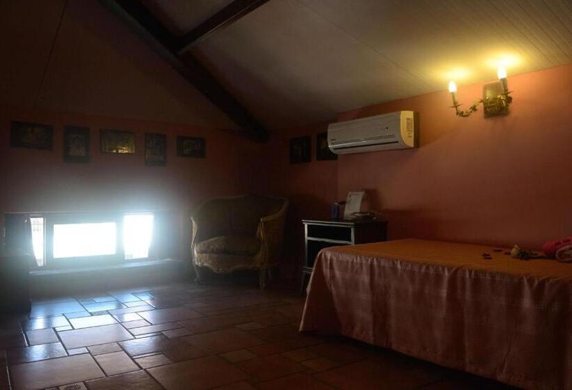 تختخواب و صبحانه Villa Felice