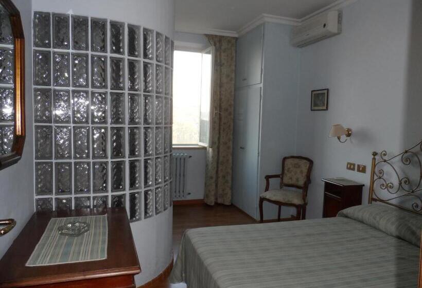 בית מלון כפרי Albergo Lucia Pagnanelli