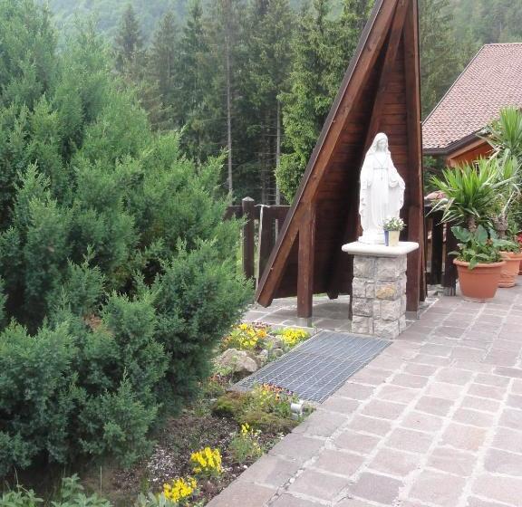 Отель Albergo Ristorante La Pigna