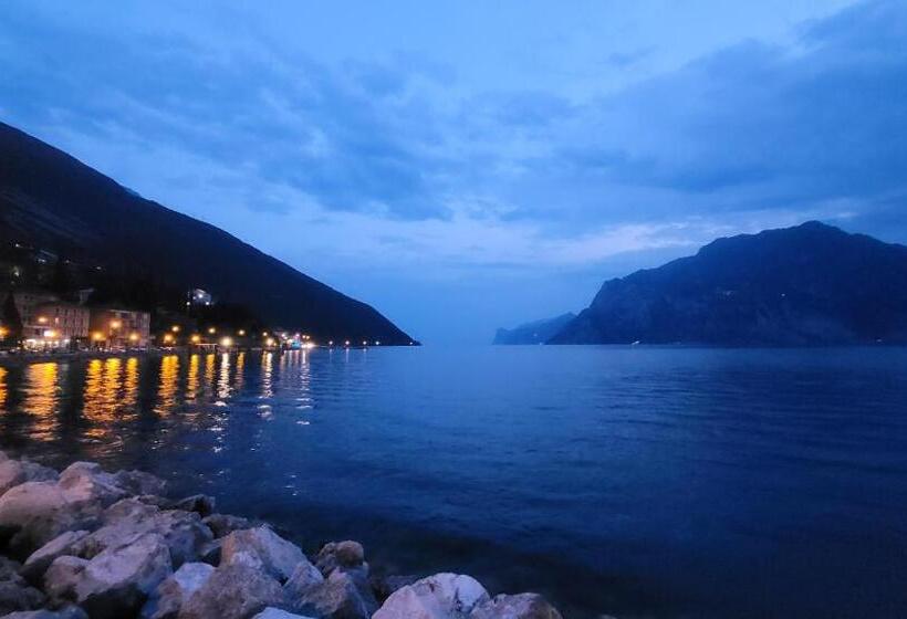 هتل Albergo Villa Mimosa