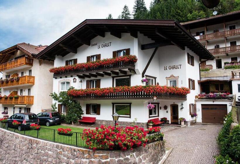 هتل Garni Le Chalet