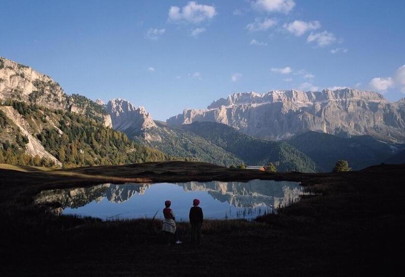 هتل Garni Le Chalet