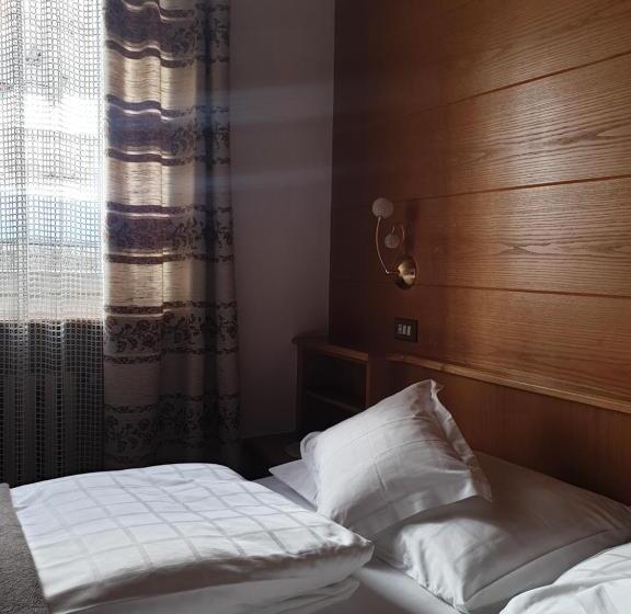 هتل Garni Le Chalet