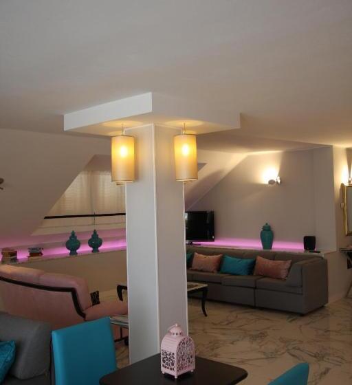 فندق Naxos B&b