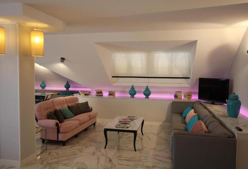 فندق Naxos B&b