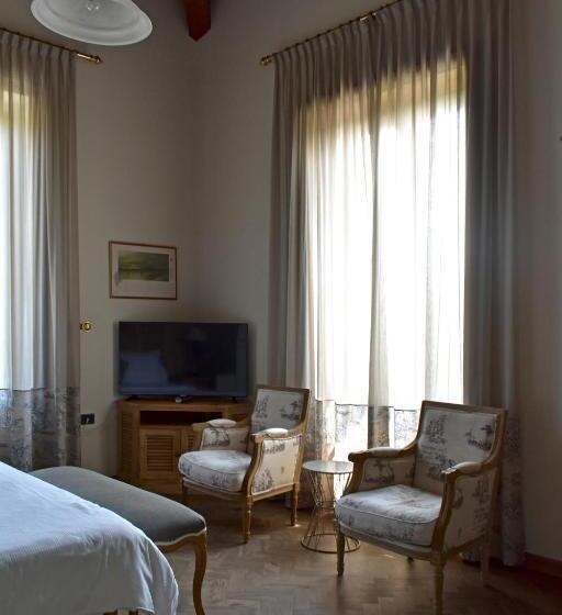 هتل Villa Pioppi