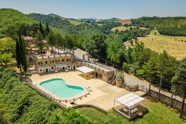 هتل Villa Serra Alta