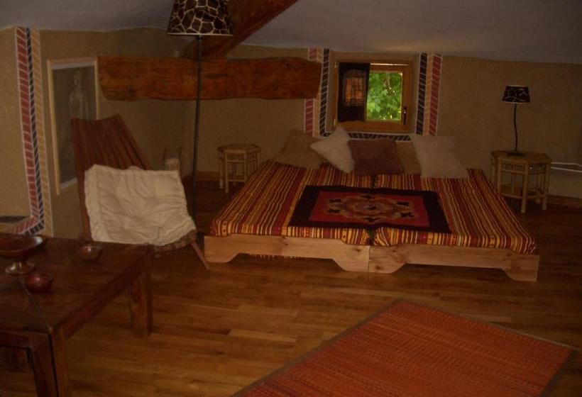 تختخواب و صبحانه La Source, Vegetarian Guest House