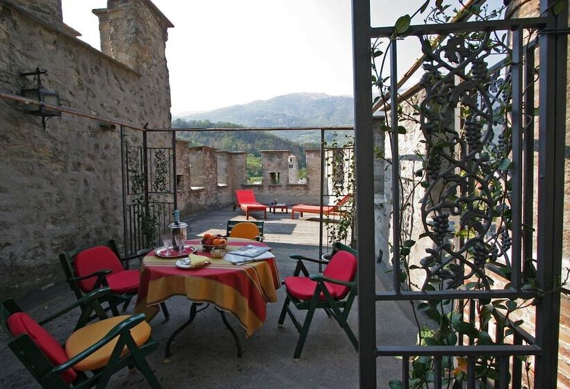 تختخواب و صبحانه Castrum Di Serravalle