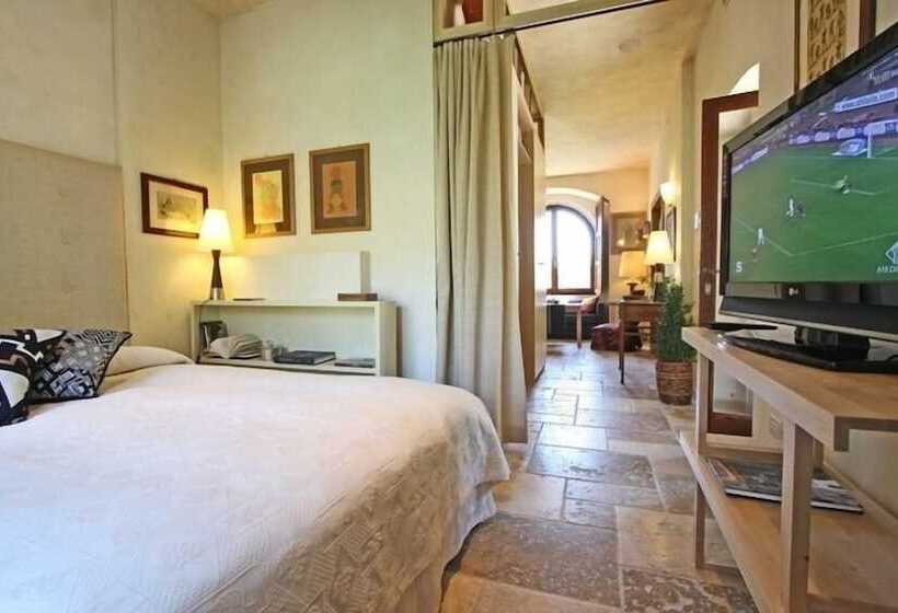 تختخواب و صبحانه Castrum Di Serravalle