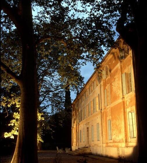 تختخواب و صبحانه Chateau De Saint Martin