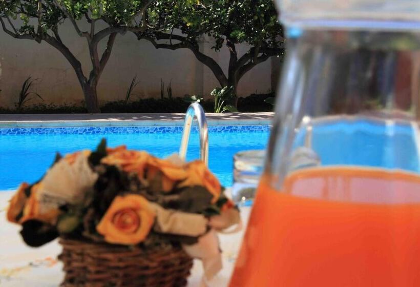 تختخواب و صبحانه Il Quadrifoglio