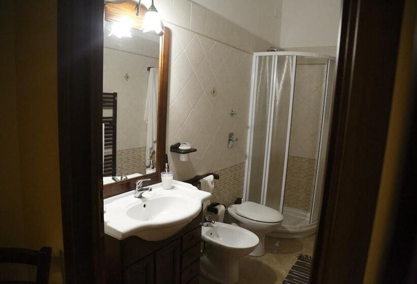 تختخواب و صبحانه Il Quadrifoglio