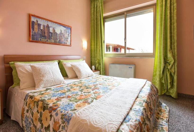 تختخواب و صبحانه Il Sole Guesthouse