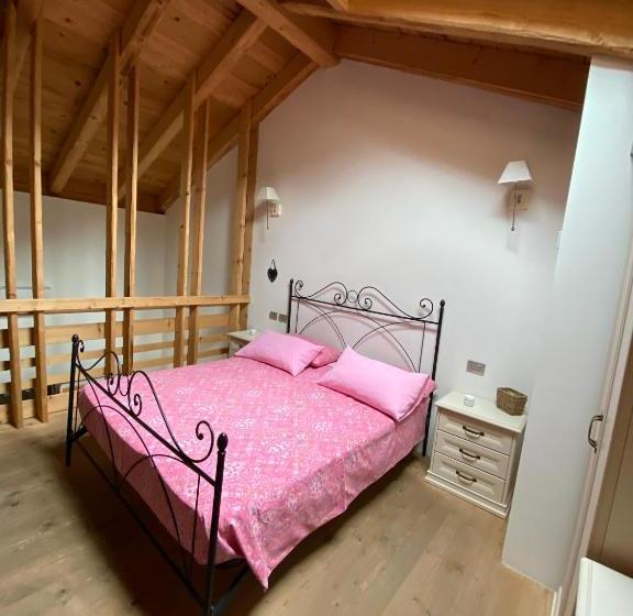 مبيت وإفطار La Corte Di Nonna Gemma   Holiday Home