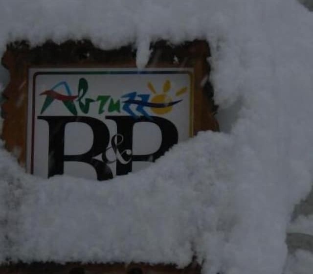 住宿加早餐  La Villa