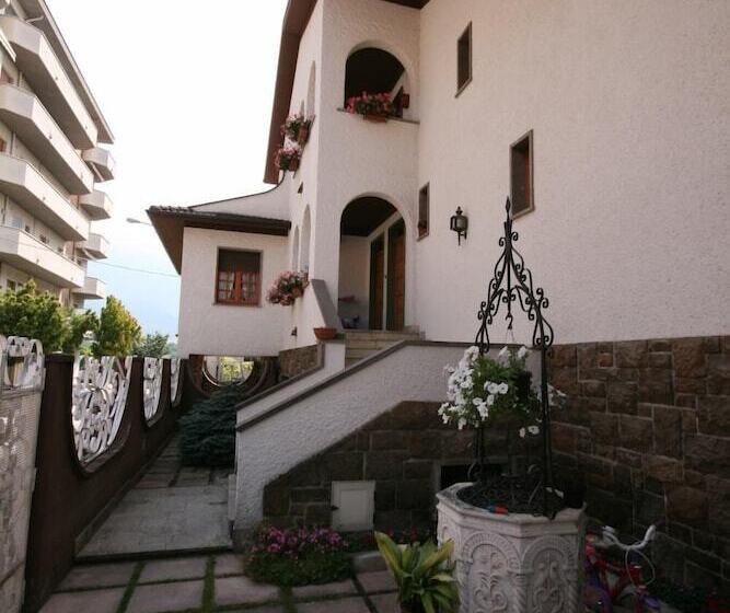 Bed and Breakfast La Villa