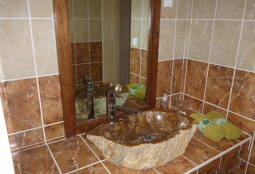 مبيت وإفطار Les Chambres Du Clos Des Capucins