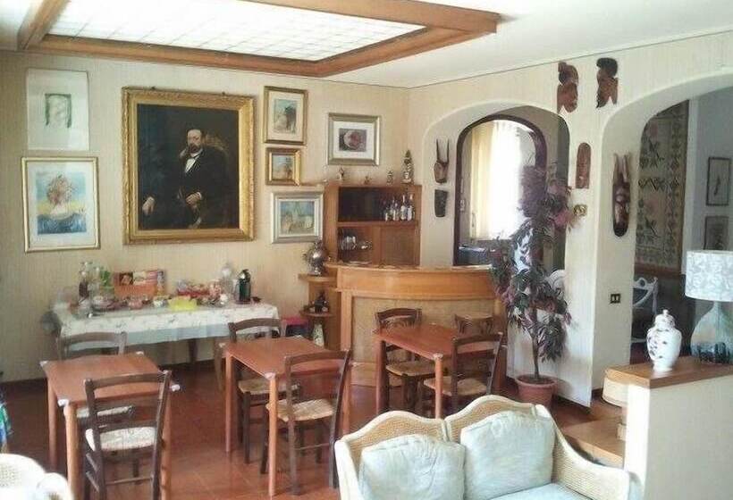 تختخواب و صبحانه Villa Edera