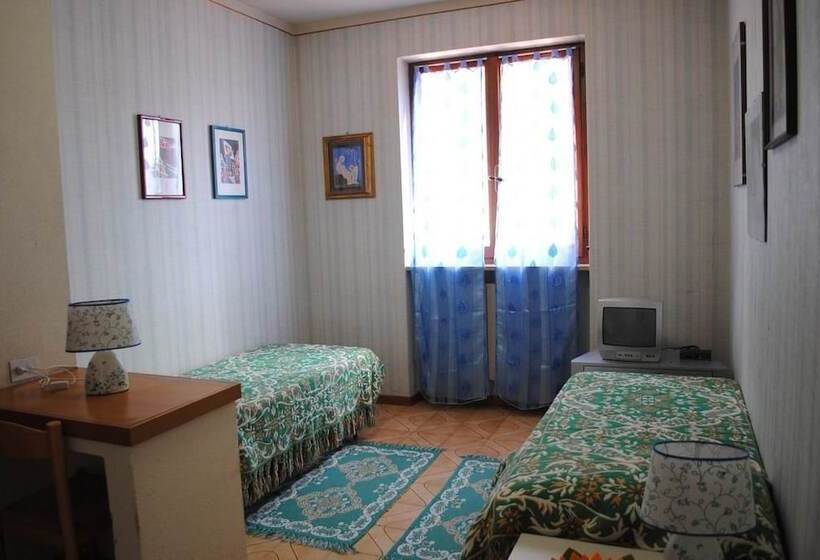 تختخواب و صبحانه Villa Edera