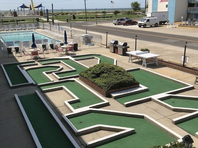 Gold Crest Motel