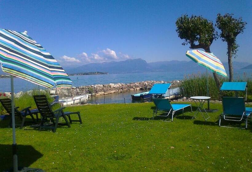 هتل Albergo Il Biancospino