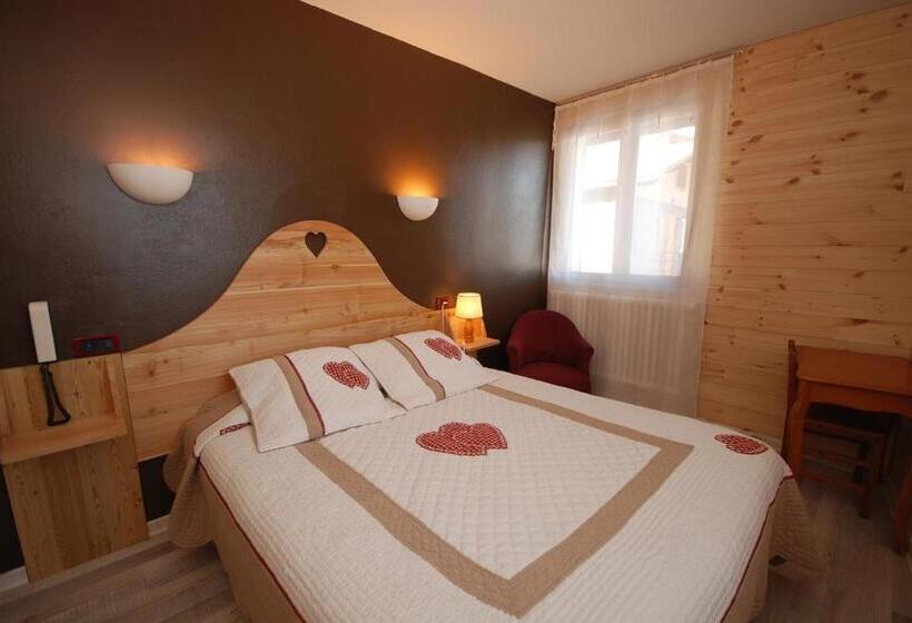 هتل Auberge Du Rochasson