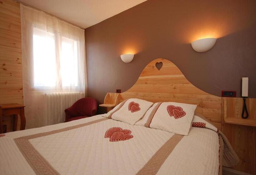 هتل Auberge Du Rochasson