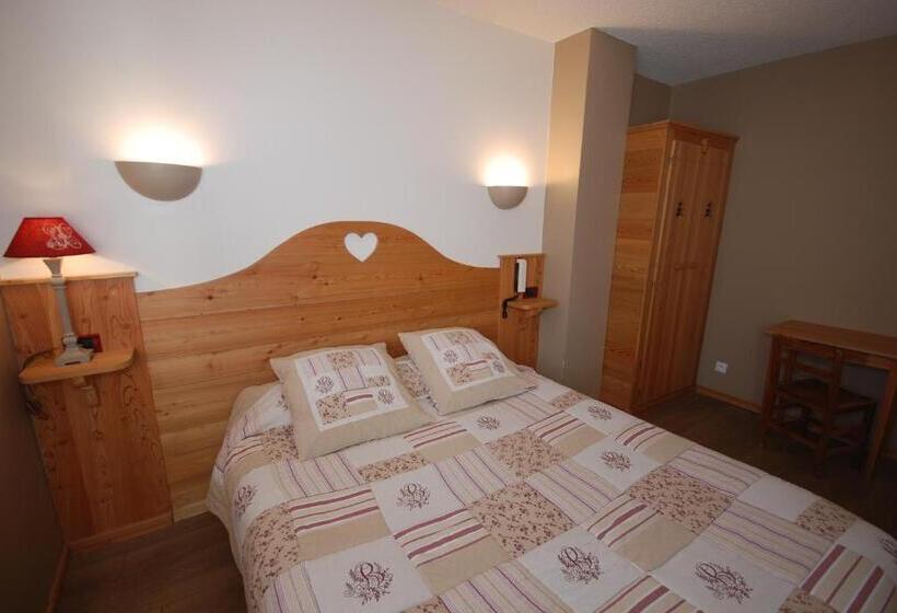 هتل Auberge Du Rochasson