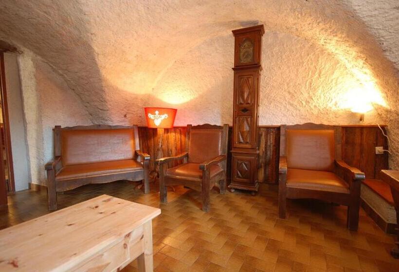 هتل Auberge Du Rochasson