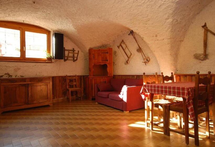 هتل Auberge Du Rochasson