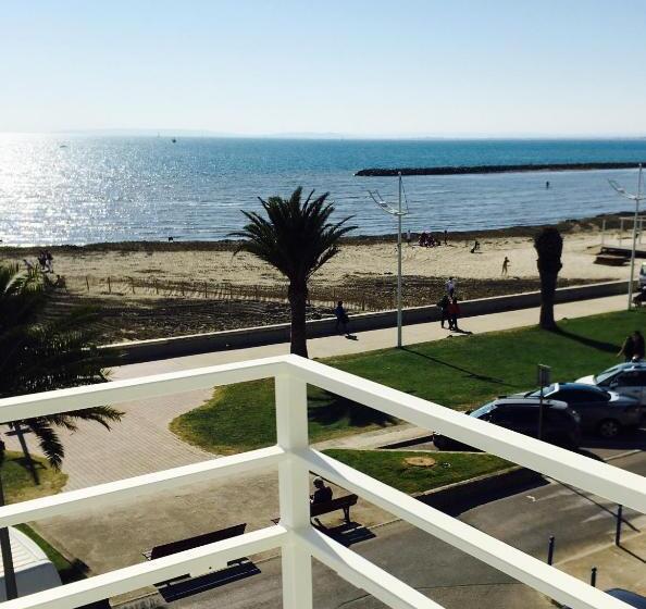 هتل Cafe Miramar