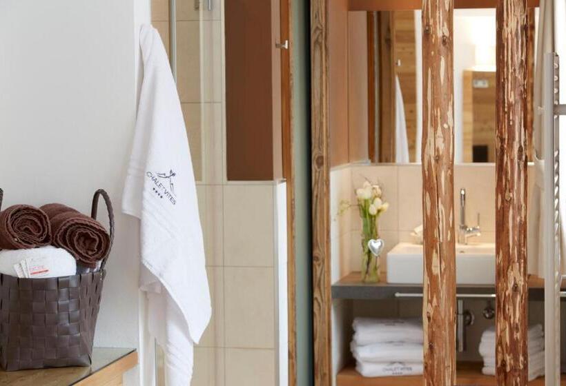 هتل Chalet Vites Mountain