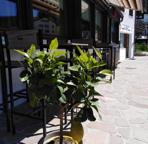 هتل B&b Francolini