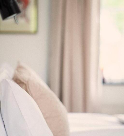 فندق Karnelund Krog & Rum