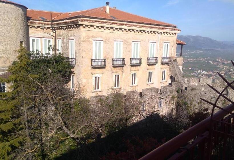 호텔 La Congiura Dei Baroni