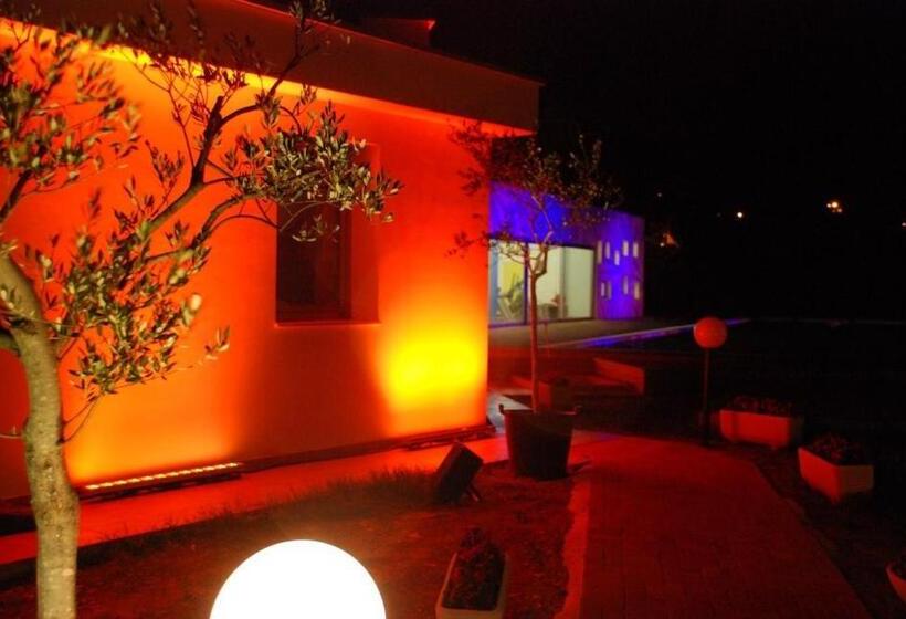 בית מלון כפרי La Rosa Dei Venti Resort