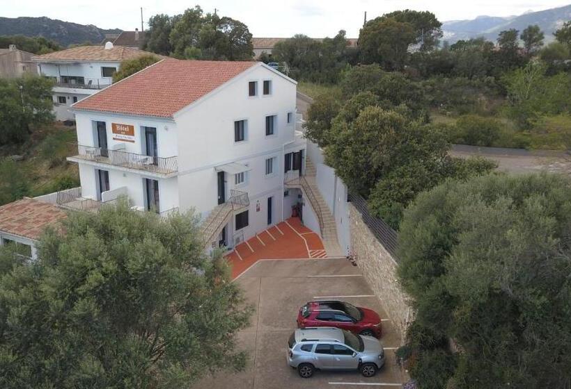 هتل Corsica Hostel Porto Vecchio, Partie Dortoirs