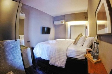 هتل The Urban Room