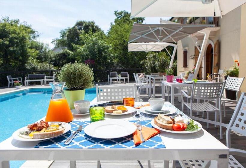 هتل Villa Borgo Duino