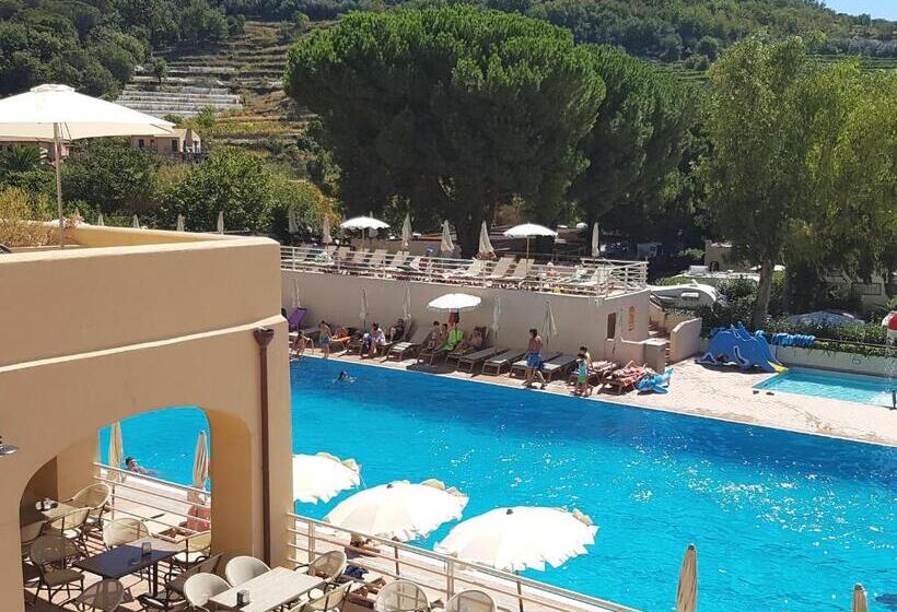 اقامتگاه Il Villaggio Di Giuele