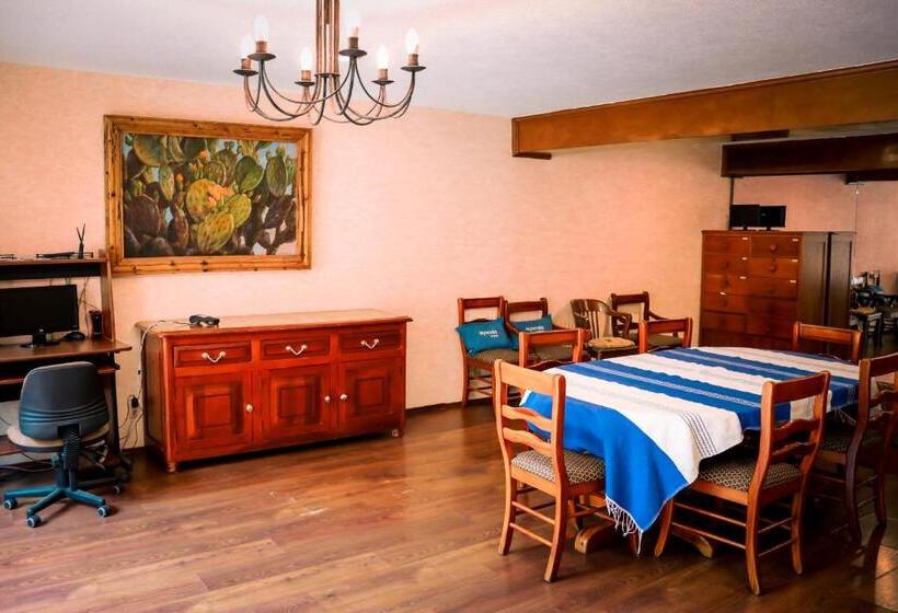 تختخواب و صبحانه Ayenda Suites Cuija