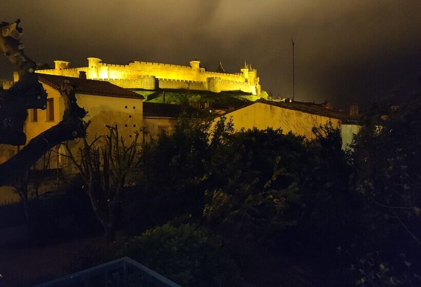 تختخواب و صبحانه La Villa Carcassonne