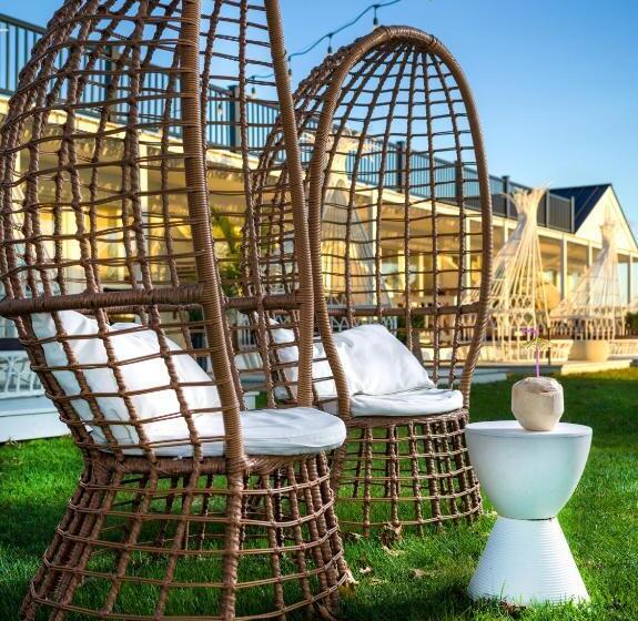 فندق Aqua By American Beech   Adults Only