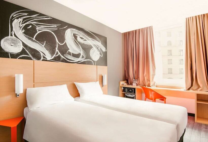 هتل Ibis Moscow Oktyabrskoye Pole