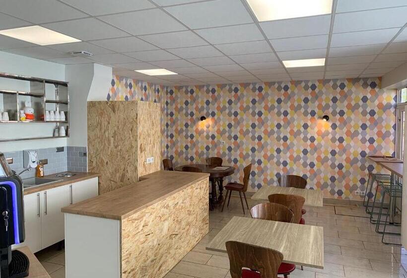 هتل Logis Hôtel Restaurant Lanex Amboise
