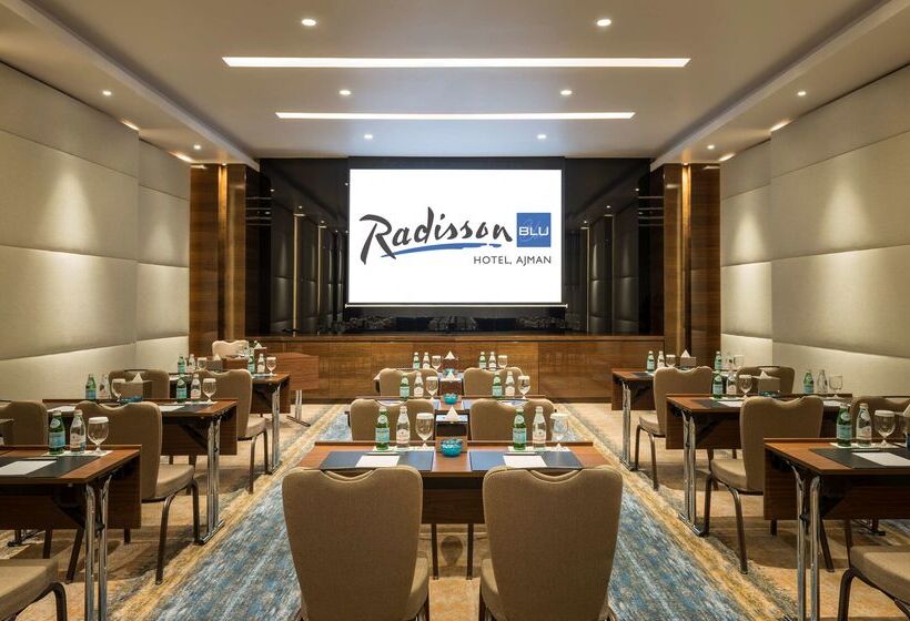 هتل Radisson Blu , Ajman