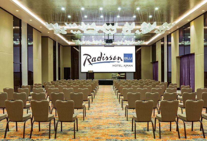 هتل Radisson Blu , Ajman