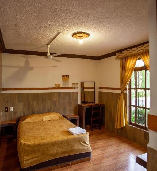 هتل & Suites Posada Molina